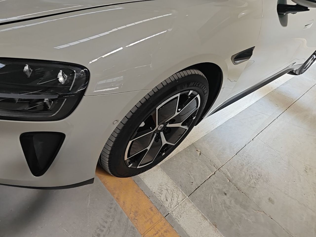 Xiaomi SU7 2024 RWD Long Range ADAS photo 3