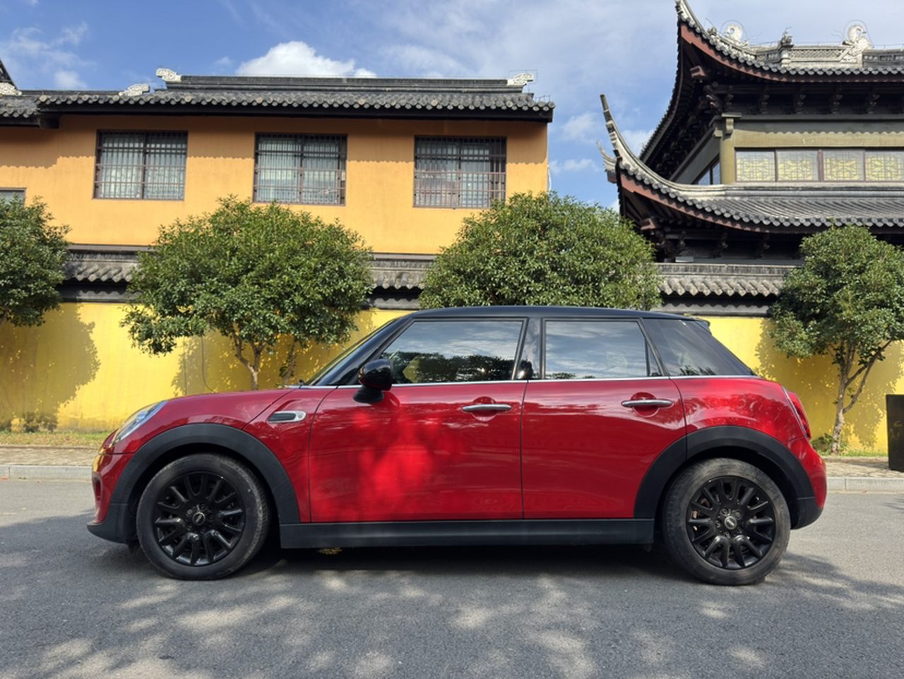 2019 1.5T COOPER Classic 5-Door photo 3