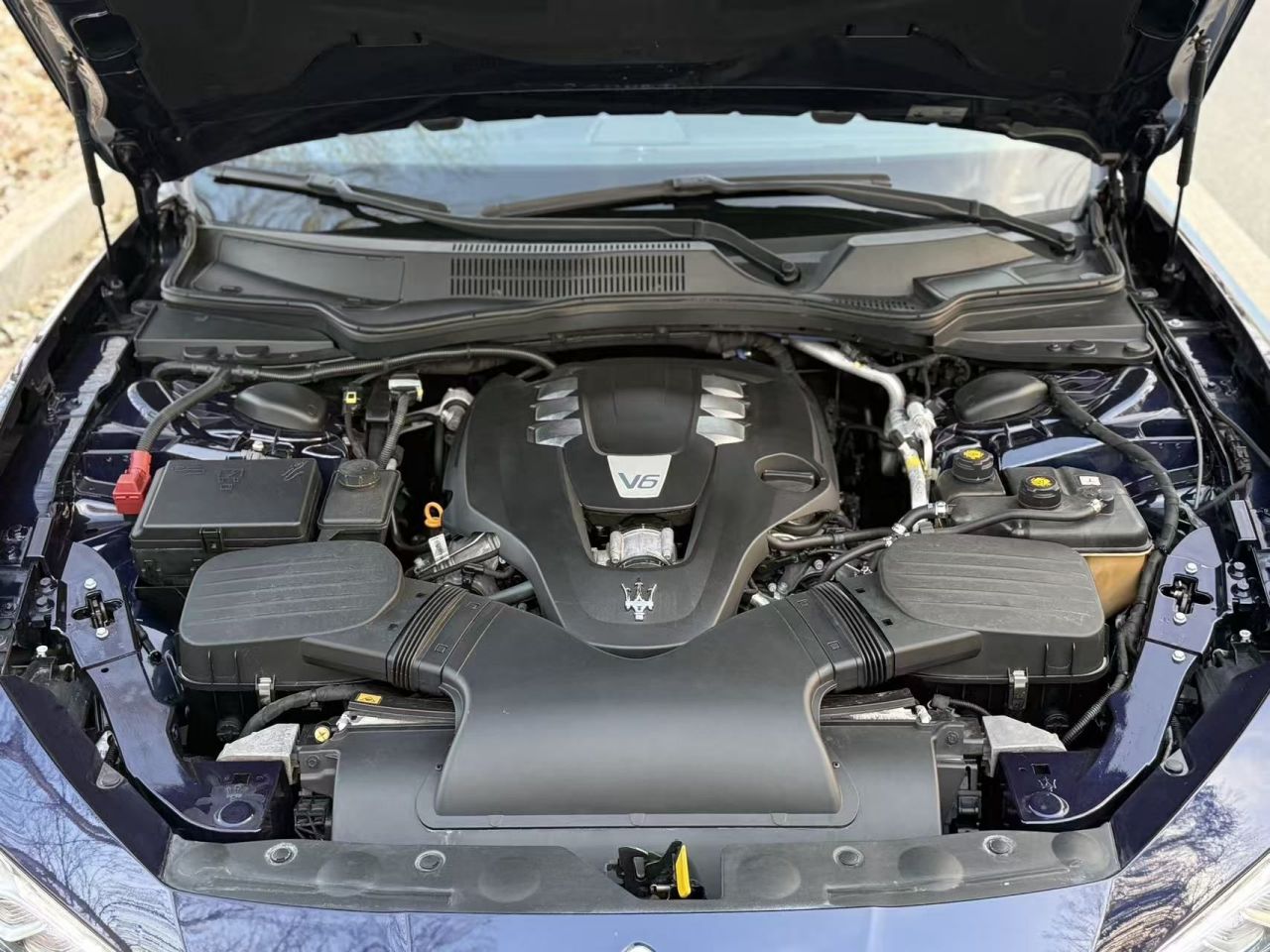 Ghibli 2014 3.0T Standard photo 3