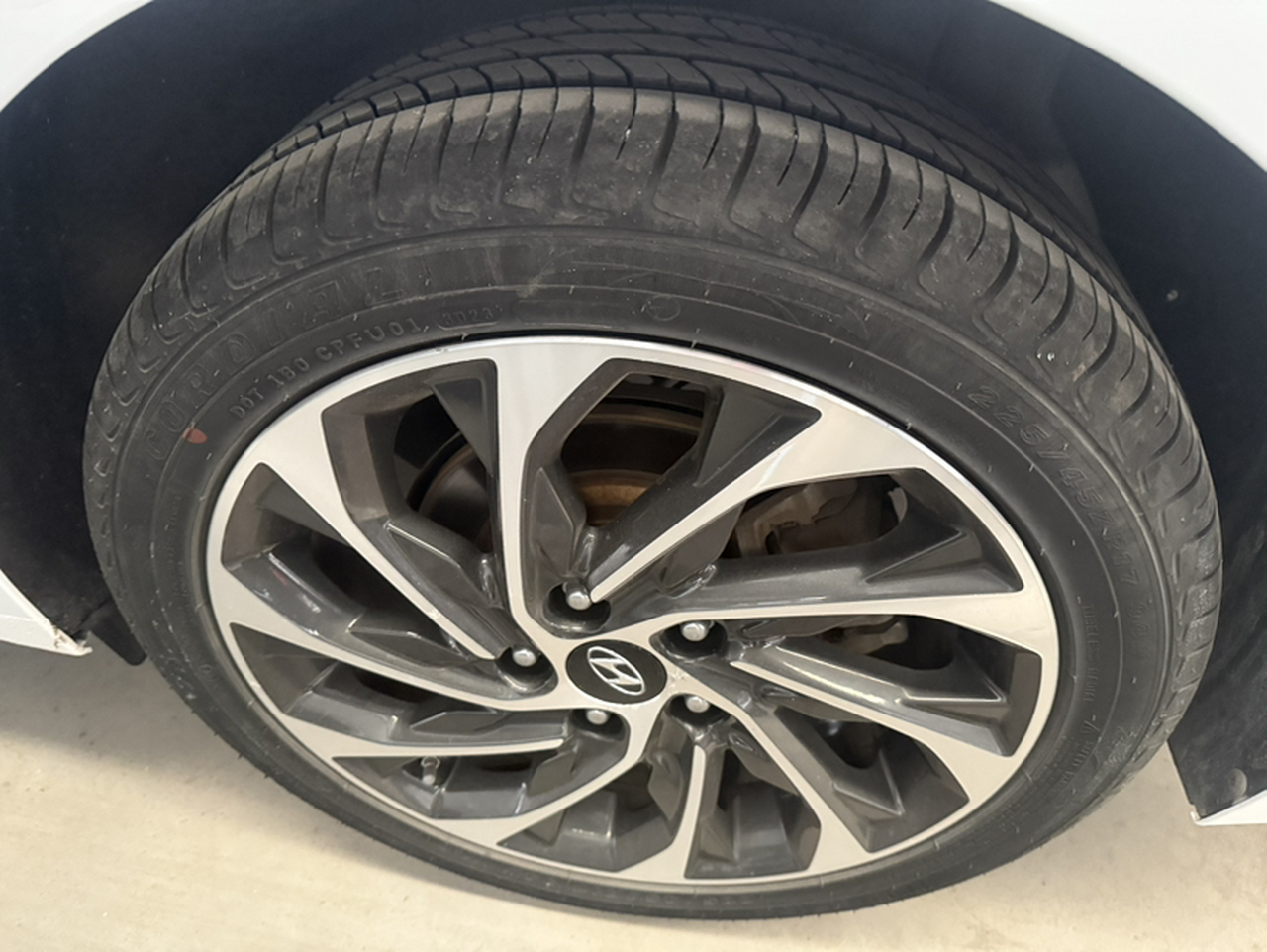 Elantra 2019 1.4T DCT photo 4