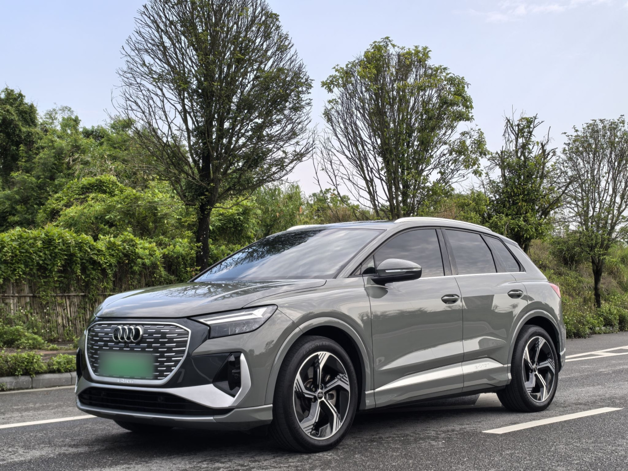 Q4 e-tron 2024 40 e-tron