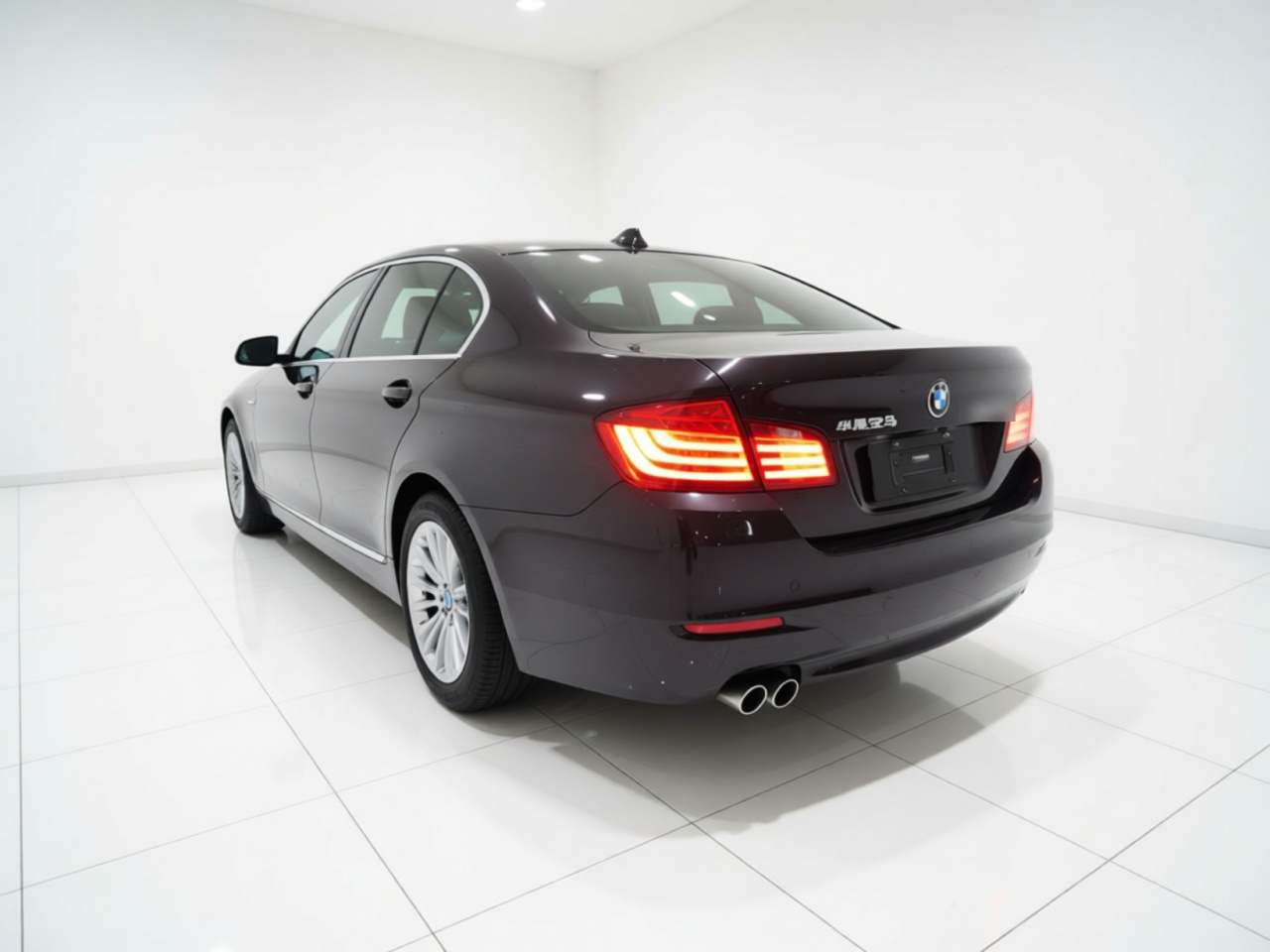 5 Series 2014 525Li Leading photo 4