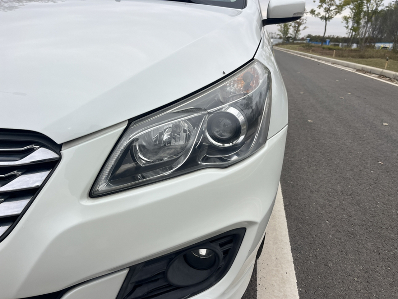 2015 1.6L AT photo 5
