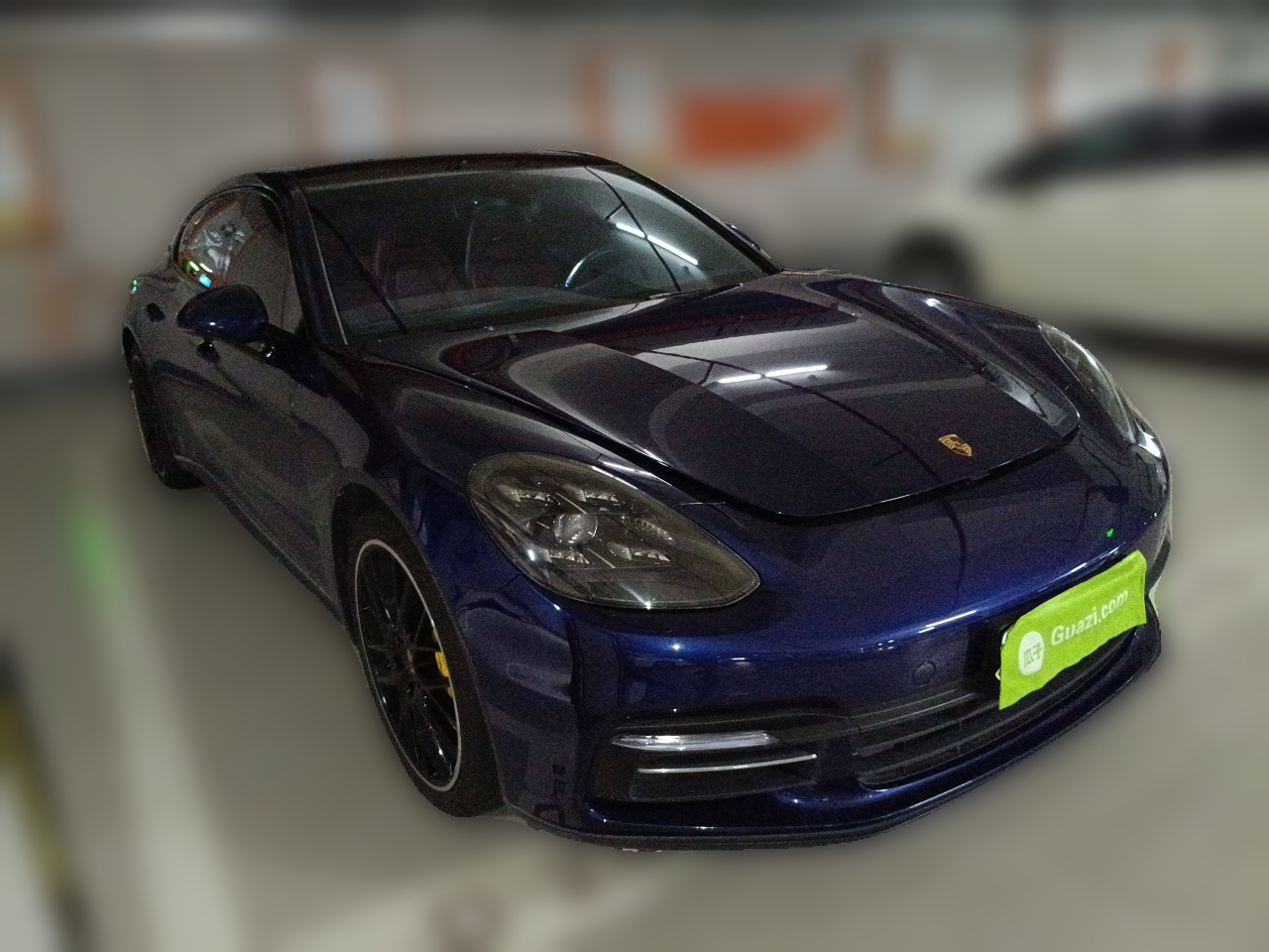 2019 Panamera 4 Executive Extended 2.9T photo 3