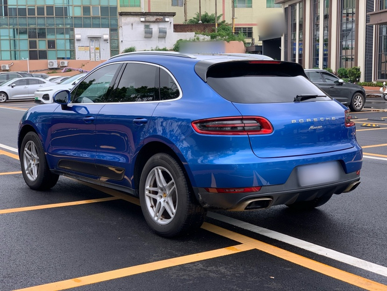2017 Macan 2.0T photo 4