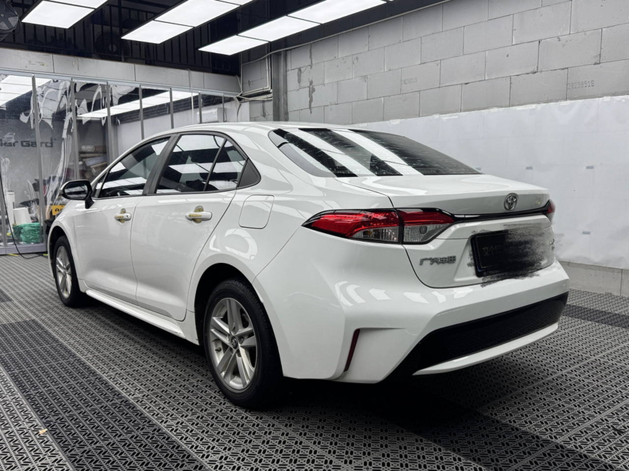 Levin 2023 185T CVT Luxury photo 4