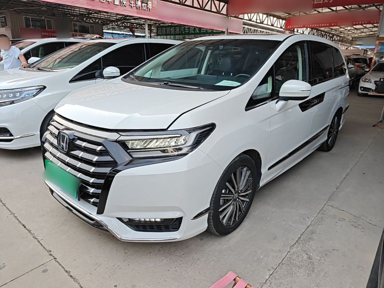 Elysion 2022 2.0L e:HEV Luxury