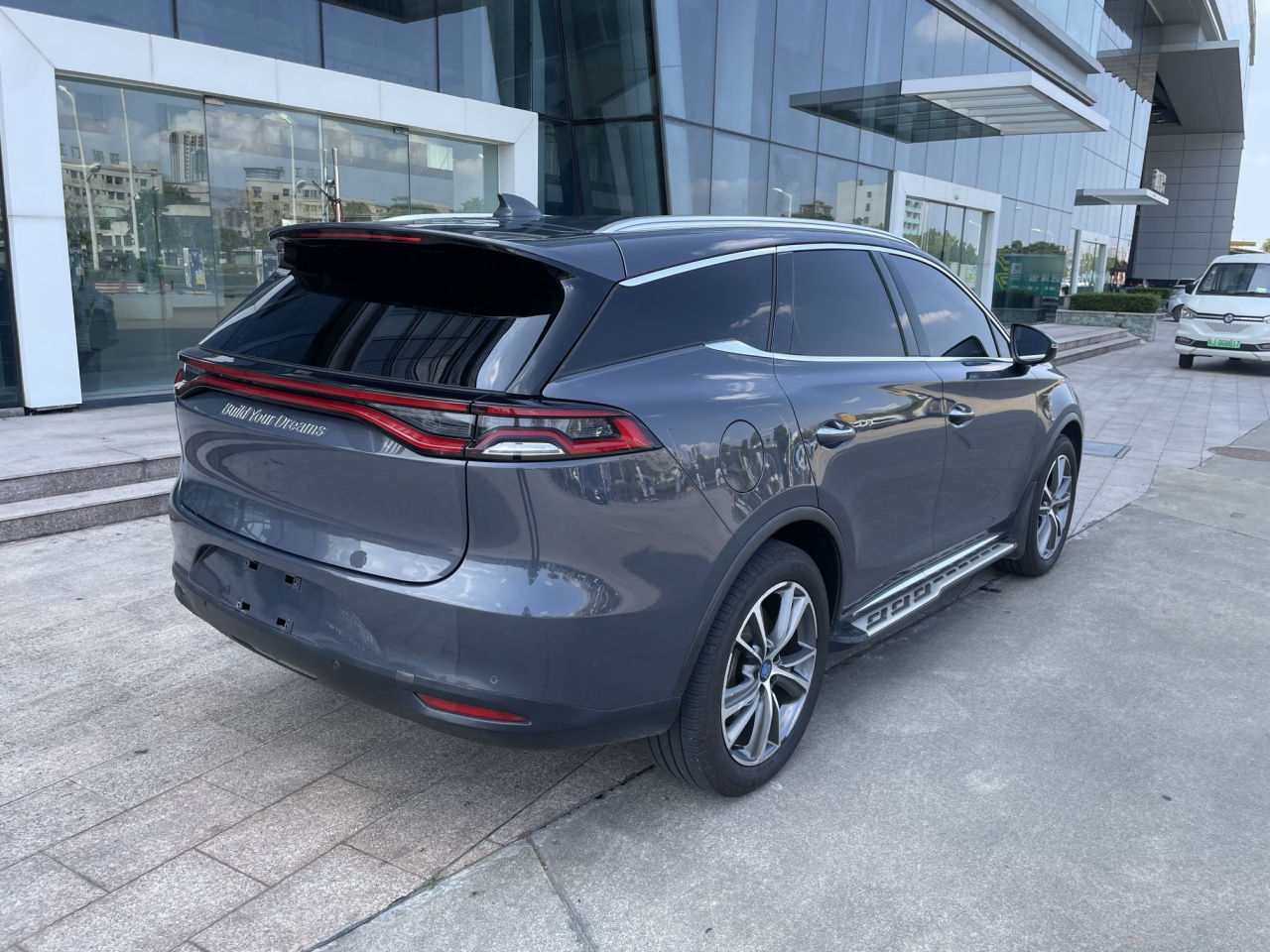 Tang EV 2018 DM 2.0T AWD Connected 7-Seater China V photo 4