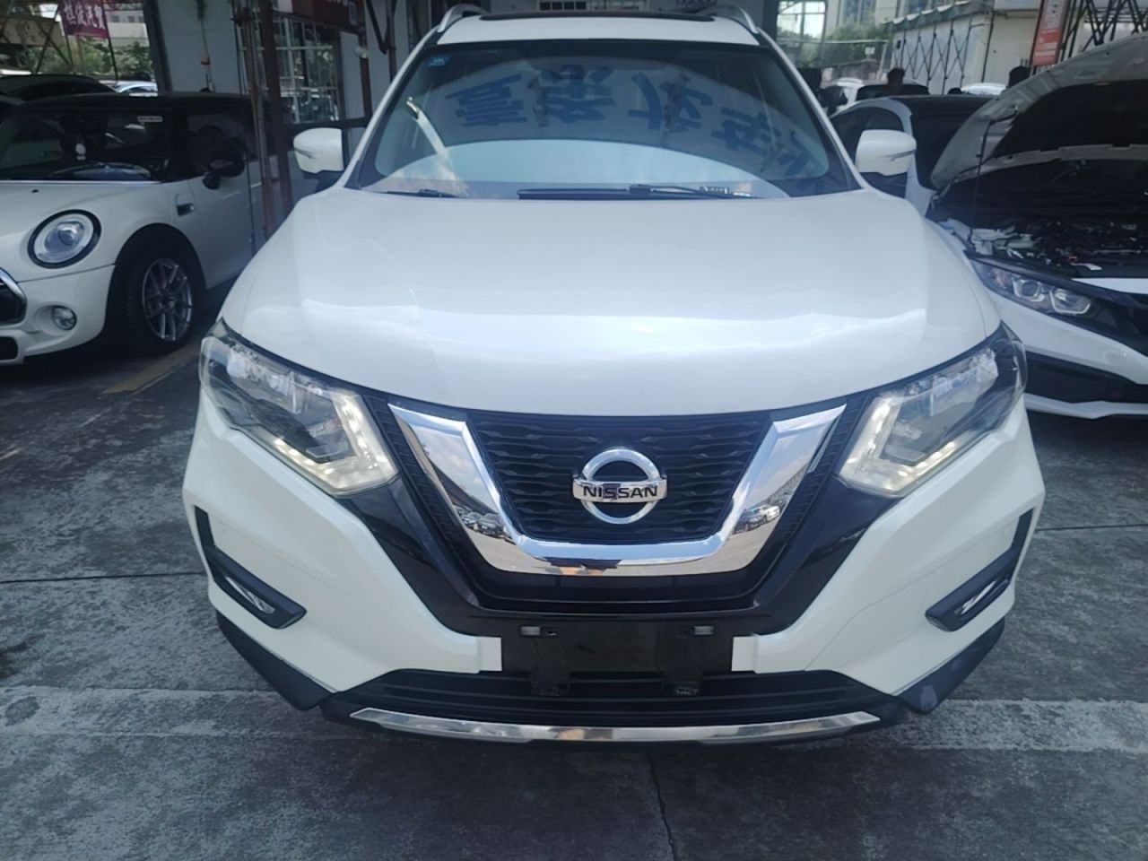 X-Trail 2017 2.5L CVT Luxury 4WD photo 2