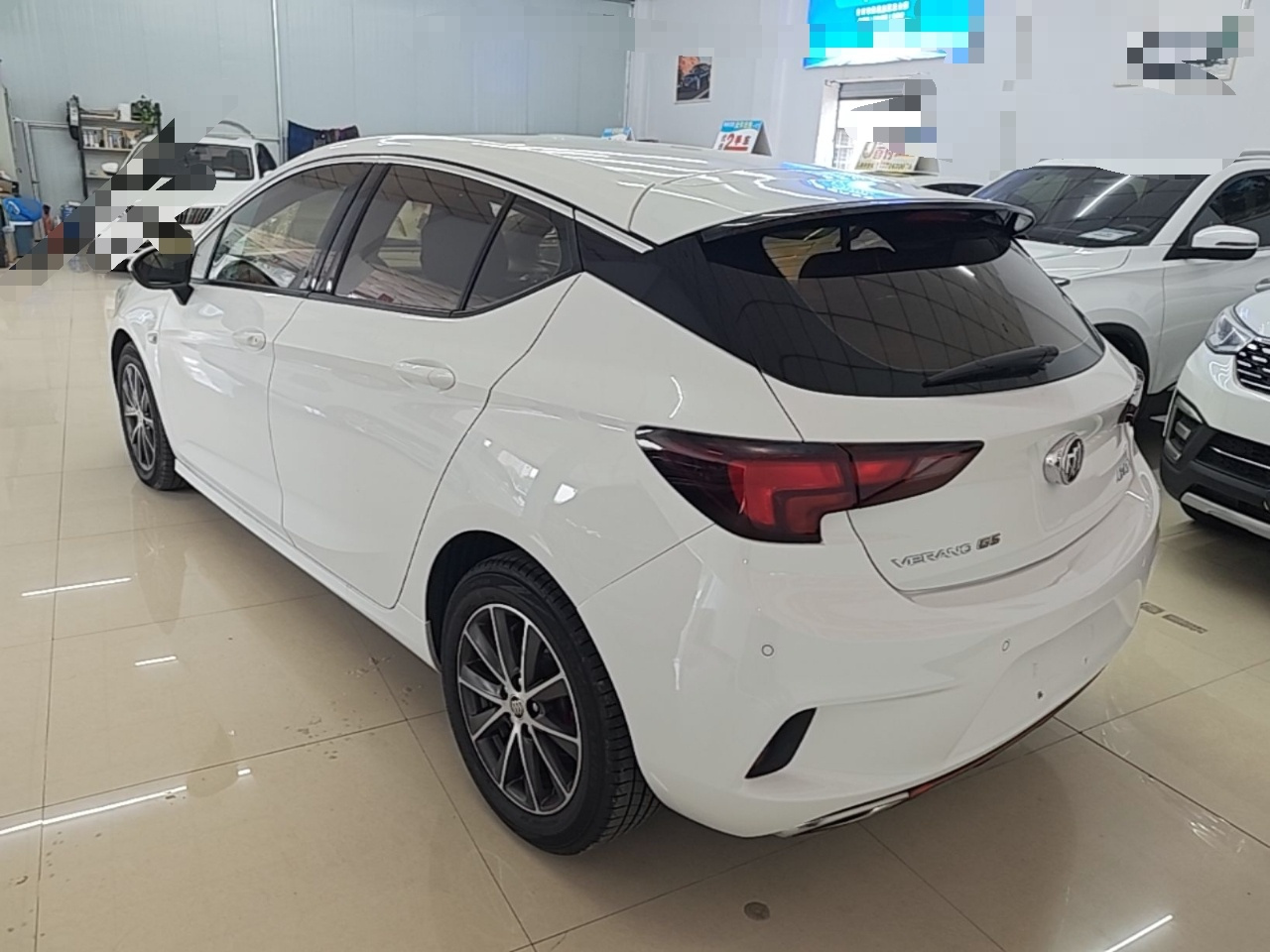Verano 2016 Hatchback GS 20T DCT Sport photo 4