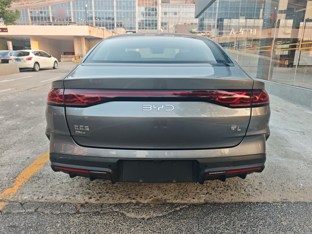 Qin L 2024 DM-i 120KM Excellence photo 3