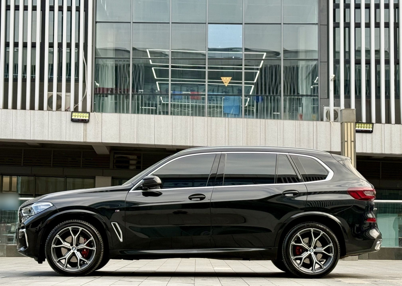 X5 2022 xDrive 40Li M Sport Package photo 4