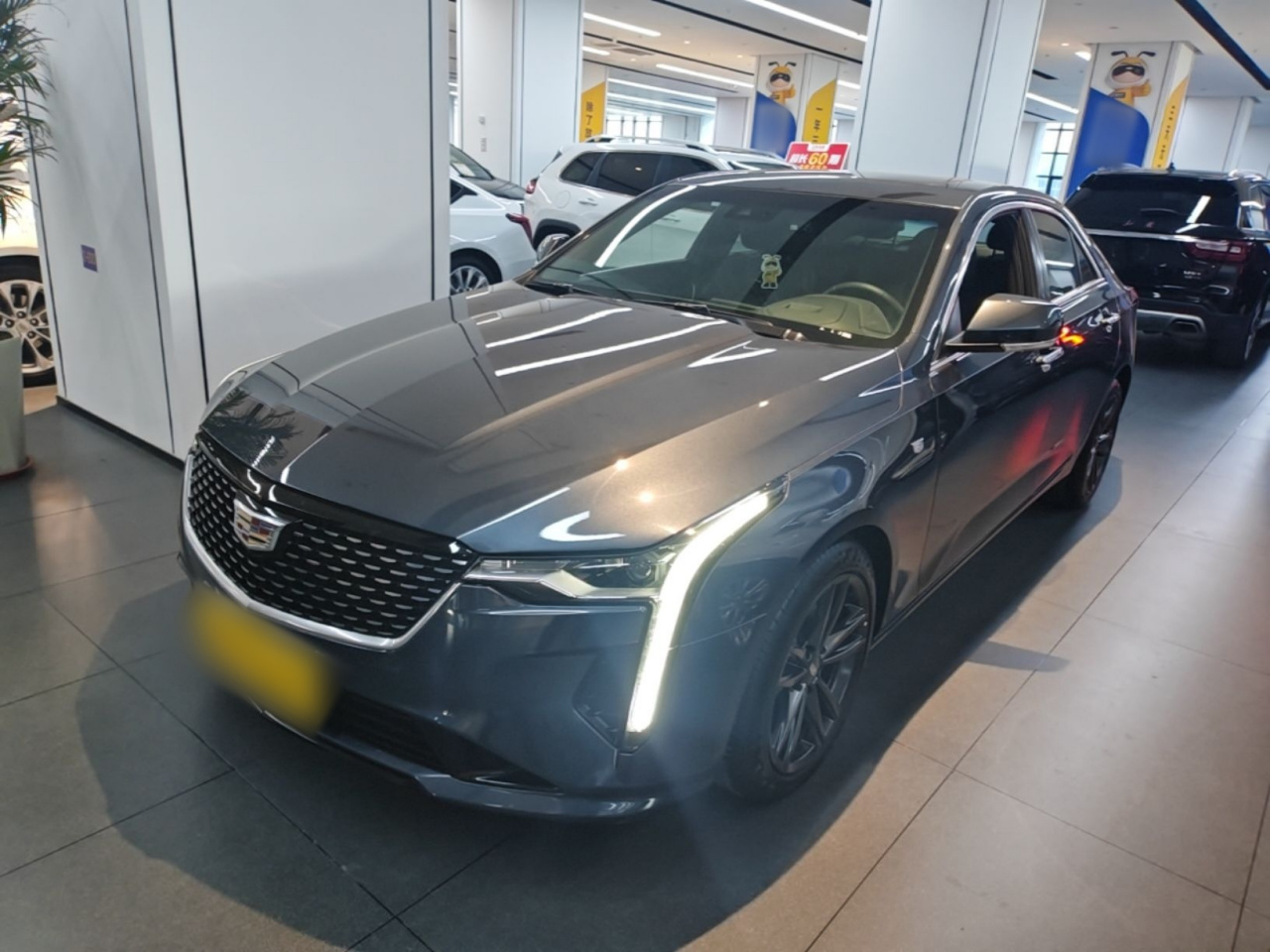 CT4 2022 28T Luxury