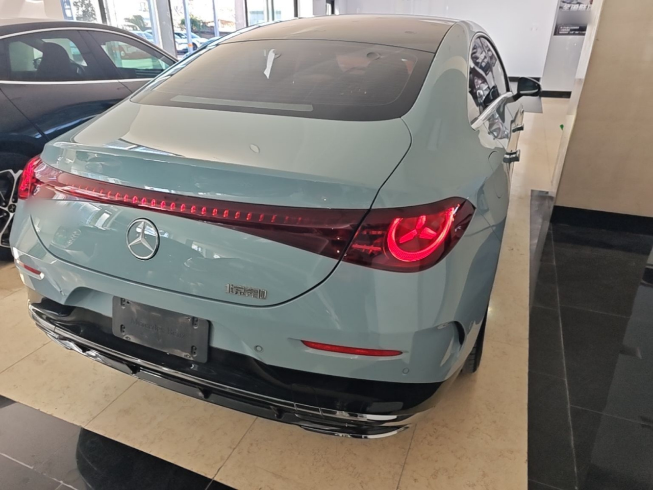 CLA EV 2025 300L Extended Range photo 4