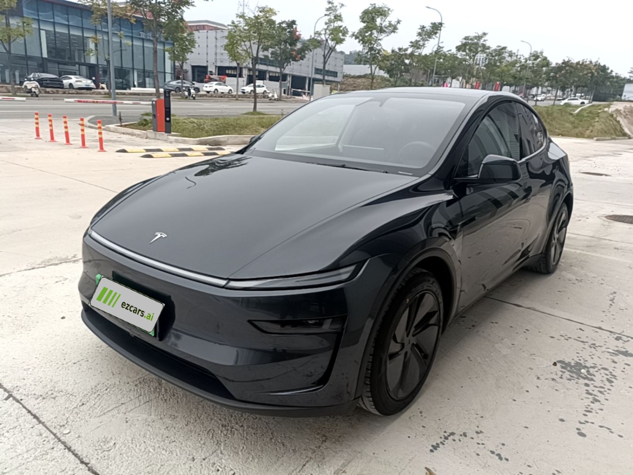 Model Y 2025 RWD