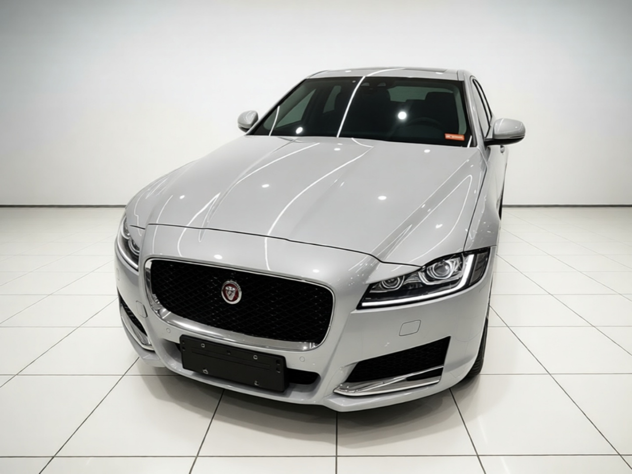 XFL 2020 XFL 2.0T P250 AWD Exclusive