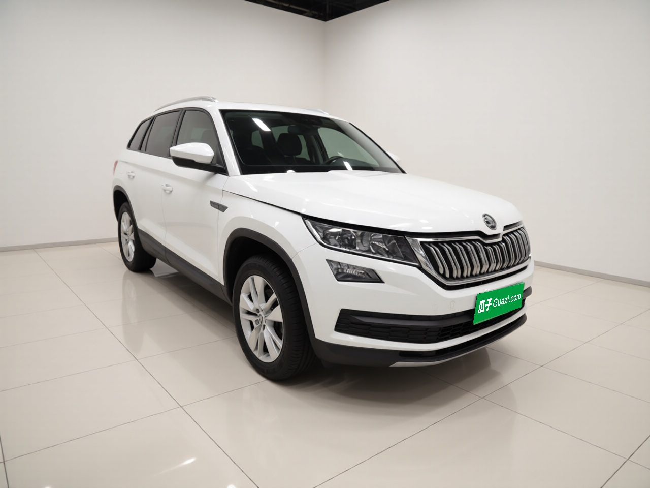 Kodiaq 2017 TSI330 5-Seater RWD Luxury photo 3