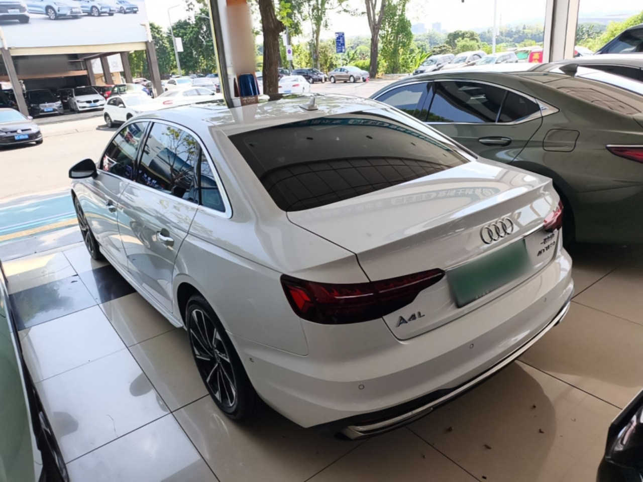 A4L 2022 40 TFSI Luxury photo 4