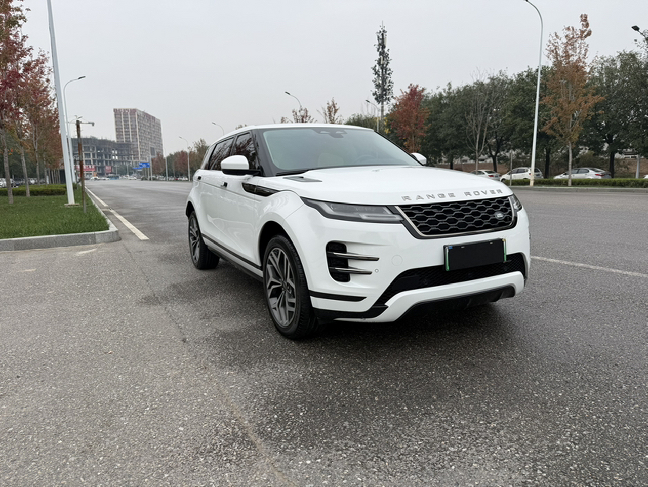 Range Rover Evoque EV 2022 Evoque L P300e photo 5