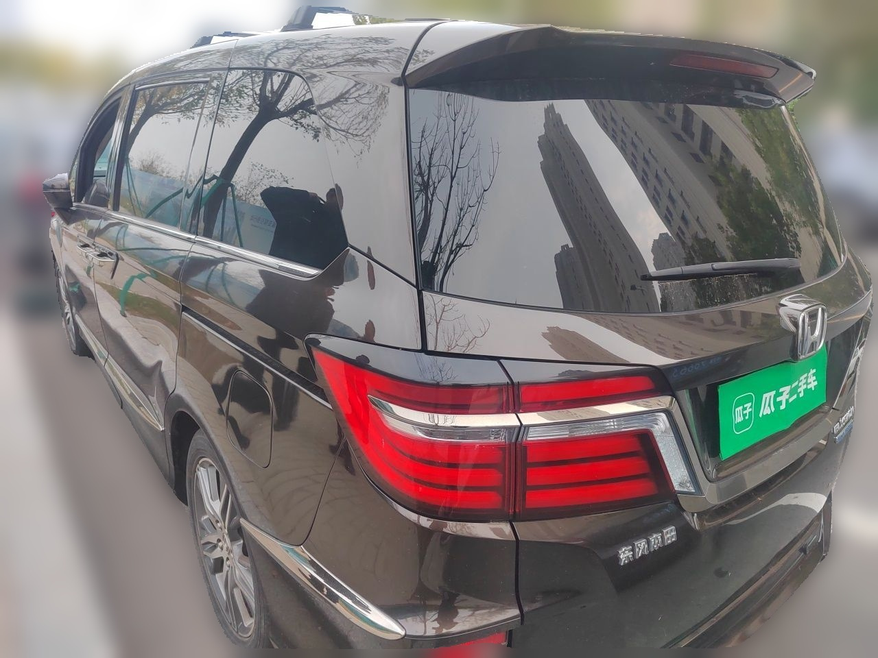 Elysion 2019 2.0L Hybrid Luxury photo 4