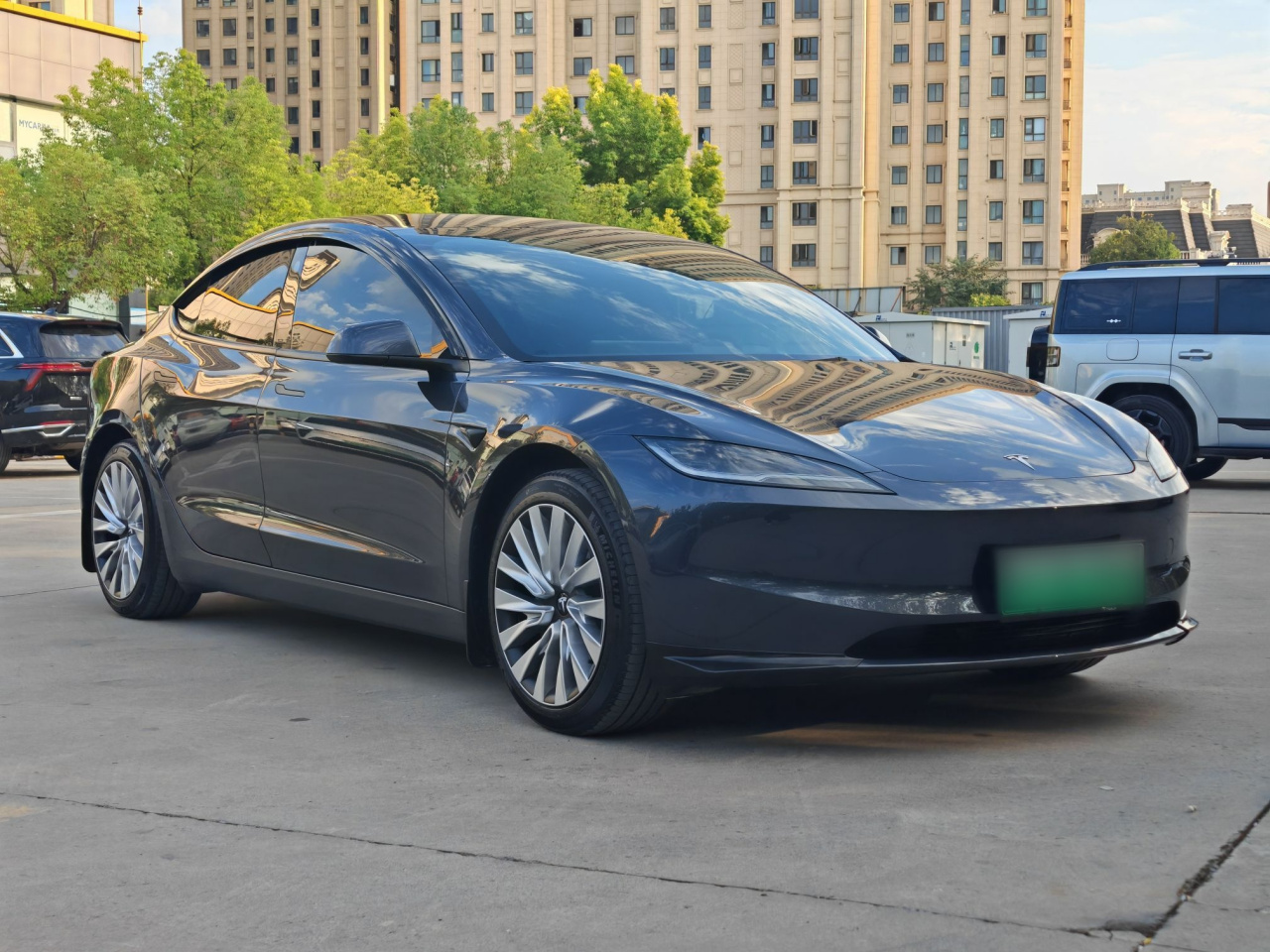 Model 3 2023 RWD photo 3