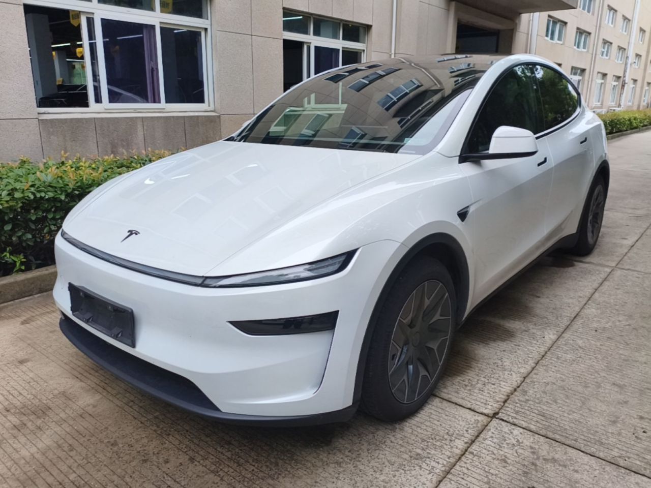 Model Y L 2025 Long Range AWD