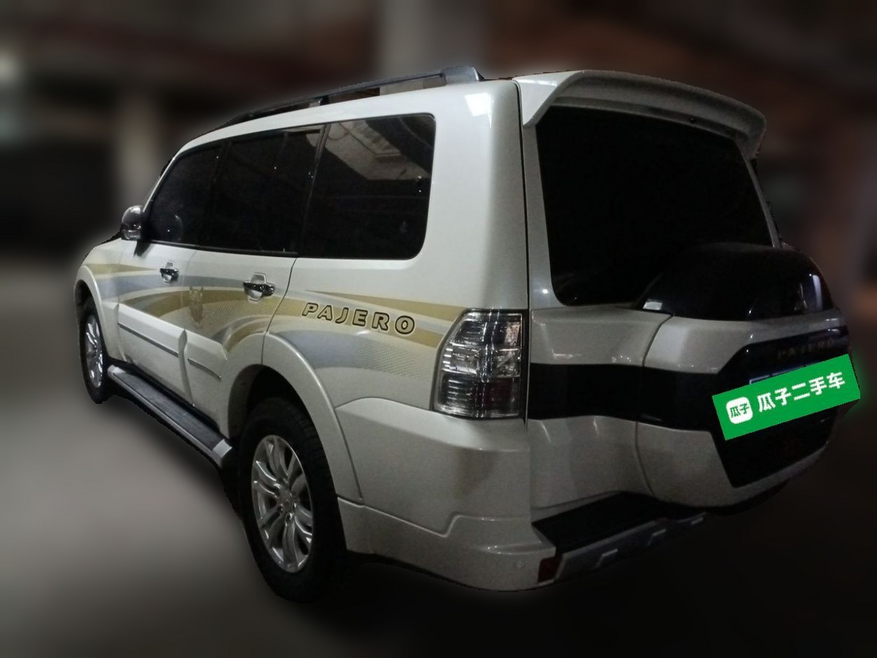 Pajero Parallel Import V97 3.8L 5-Door GLS photo 4