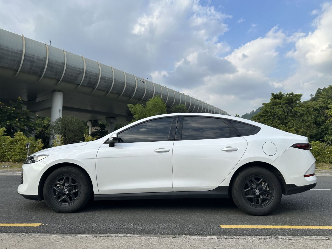 Qin PLUS 2025 DM-i ADAS 55KM Leading photo 2