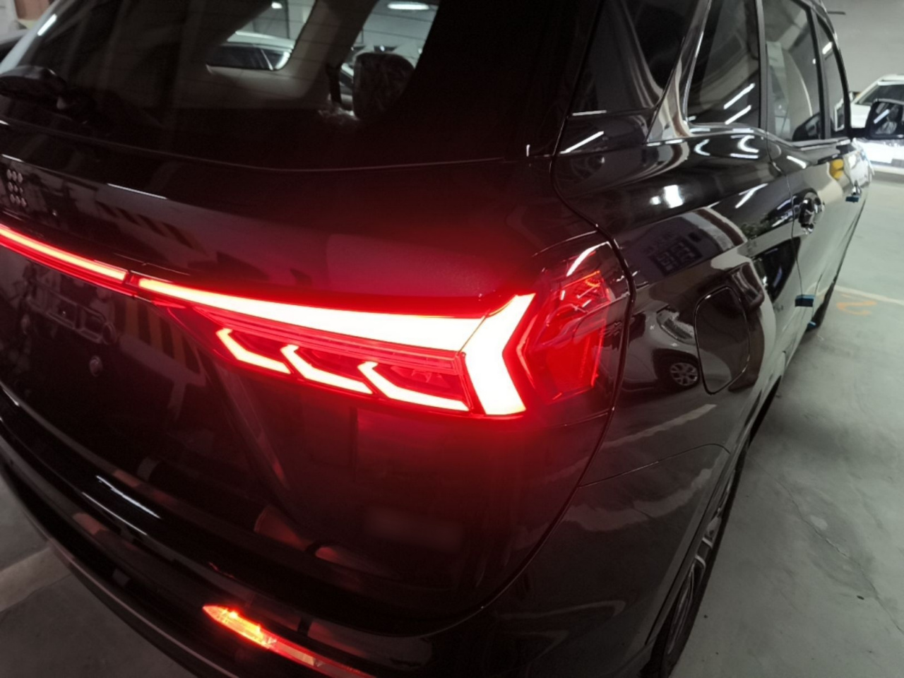 Bluelectric E5 PLUS 2026 165km Long Range Max 7-Seater photo 2