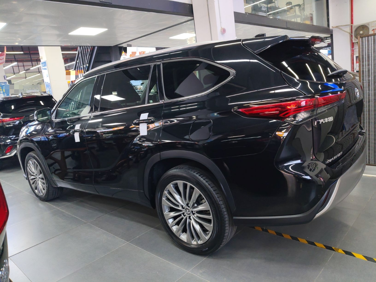 Highlander 2022 380T AWD Premium 7-Seater photo 4