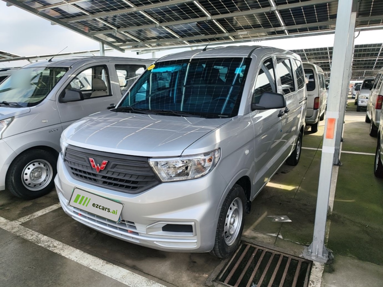 Wuling Hongguang V 2022 1.5L LAR