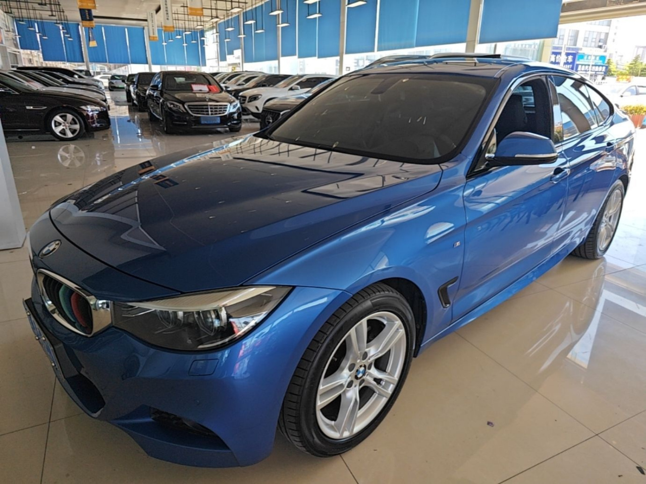 3 SeriesGT 2017 320i M Sport