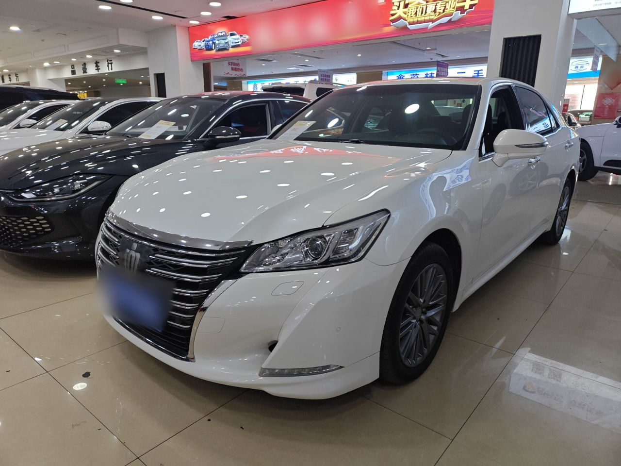 Crown 2017 2.0T Sport