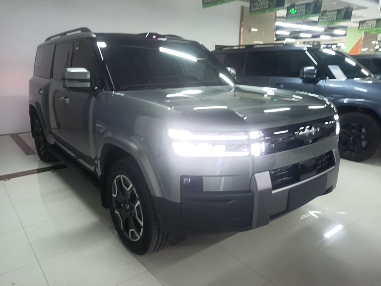 Fang Cheng Bao 7 2026 EV 675KM RWD photo 3