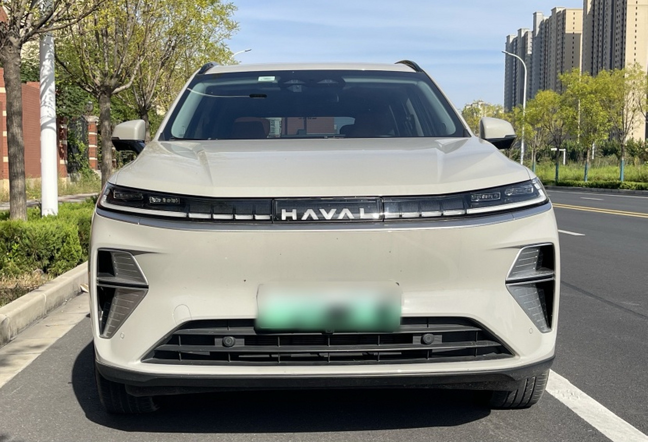 MAX 2025 Hi4 165 Ultra ADAS photo 4