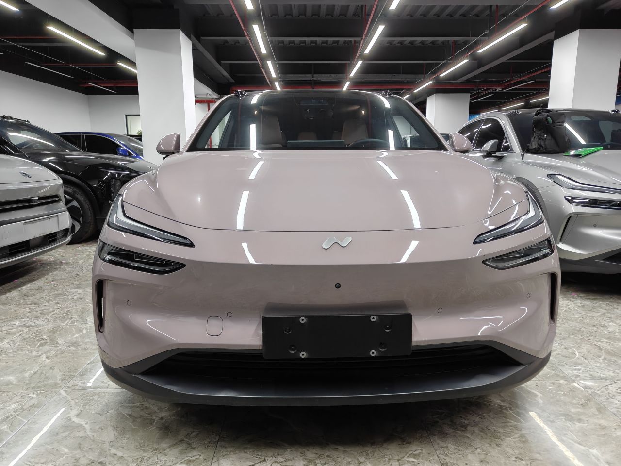 L60 2024 60kWh RWD photo 2