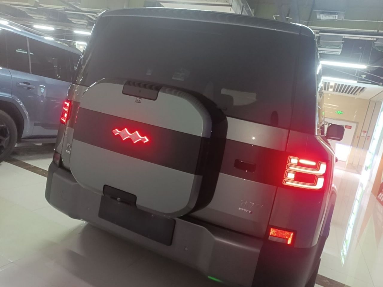 Fang Cheng Bao 7 2026 EV 675KM RWD photo 5