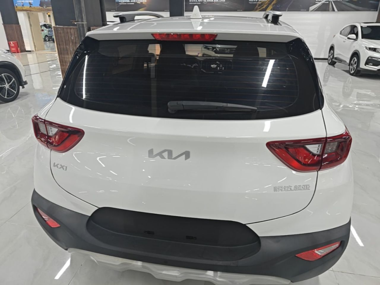 Stonic 2021 1.4L CVT photo 3