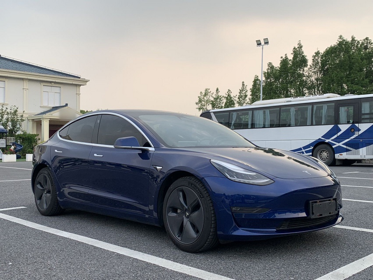 Model 3 2020 Standard Range RWD Upgraded photo 3