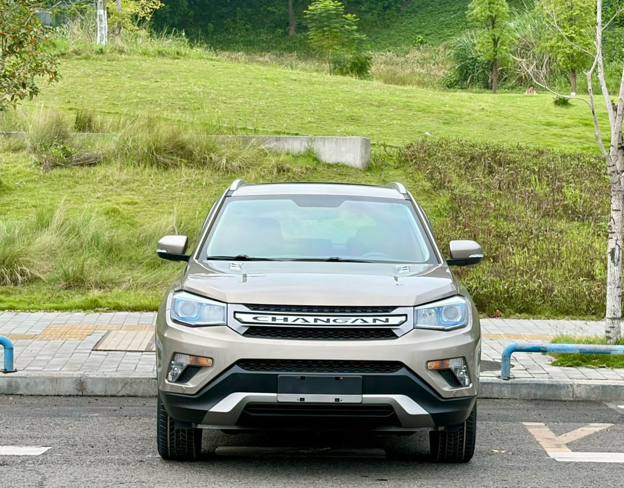 CS75 2016 2.0L MT Luxury China V photo 2