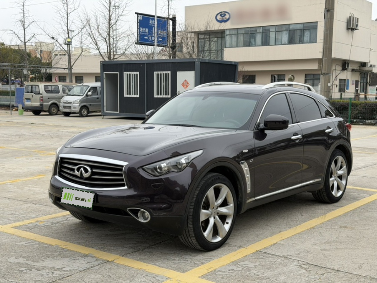QX70 2013 3.7L Standard