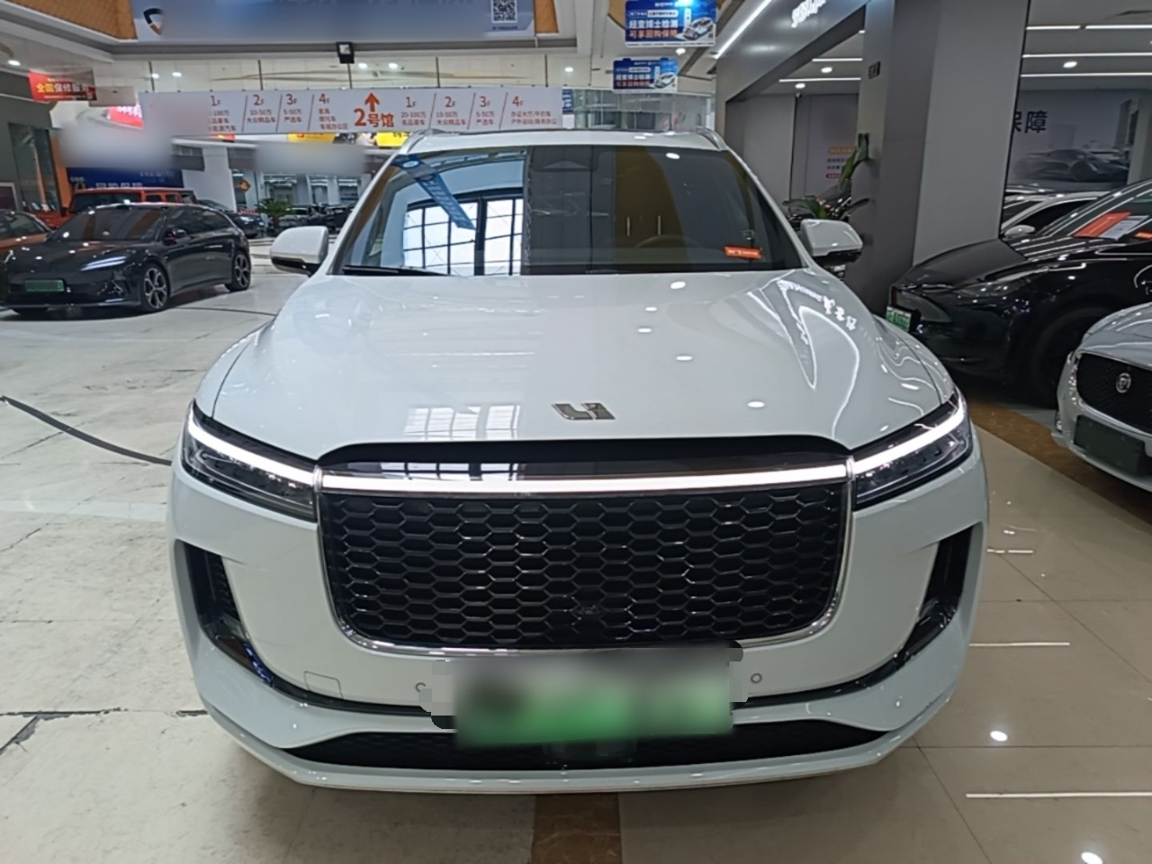 Li Auto ONE 2021 EREV 6-Seater photo 2