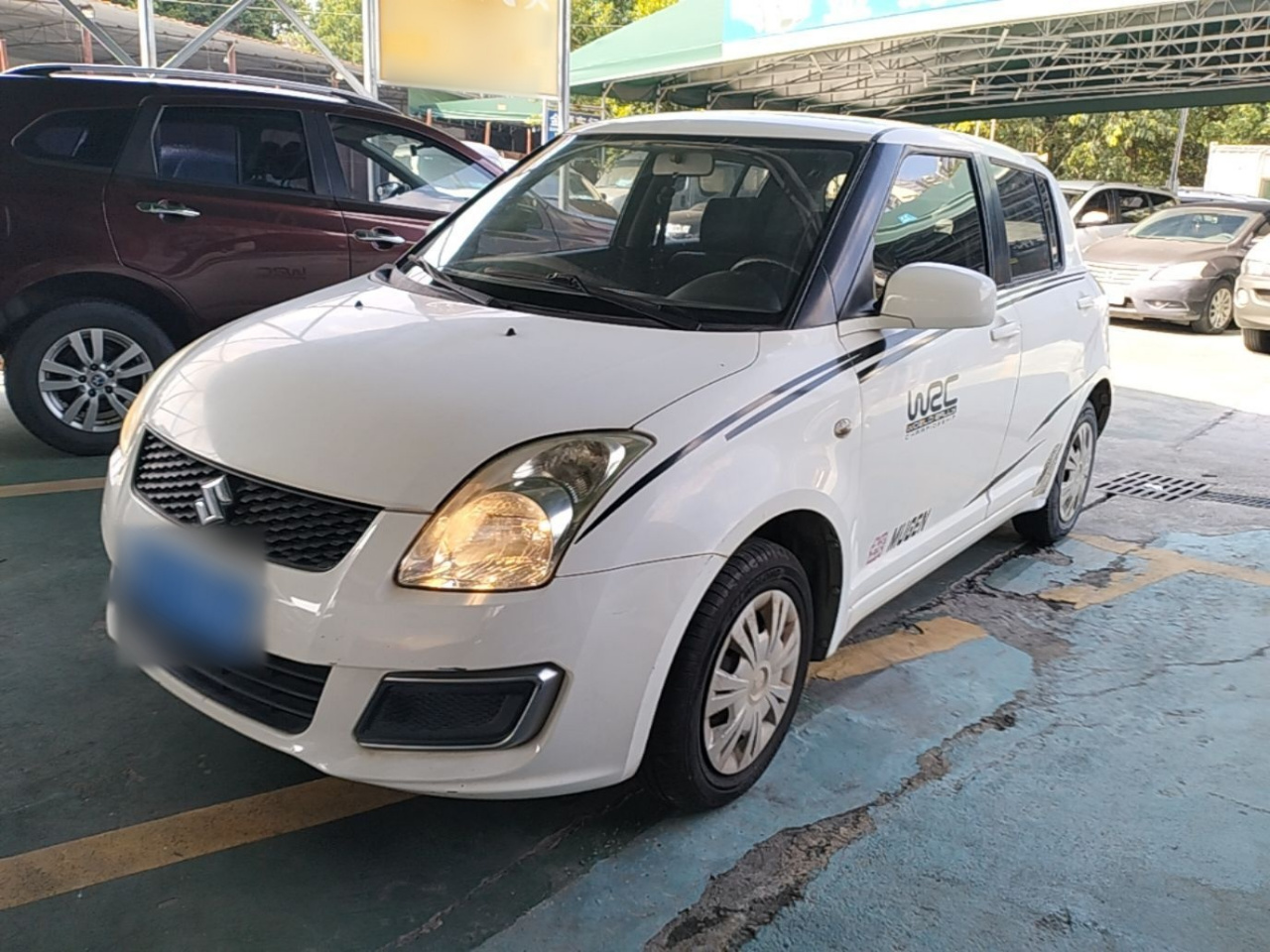 Swift 2014 1.3L MT Standard