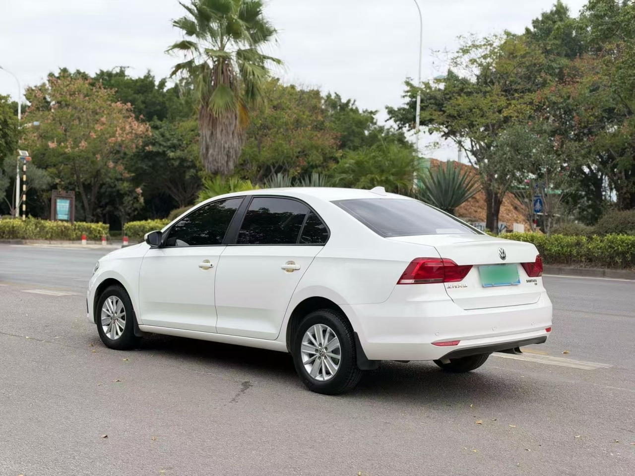 Santana 2016 1.6L MT photo 4