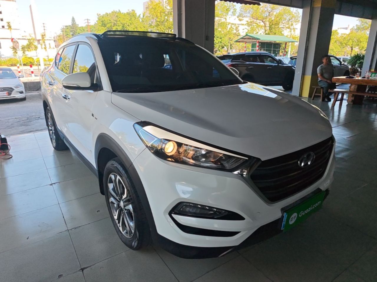 Tucson 2015 1.6T DCT AWD Premium photo 3