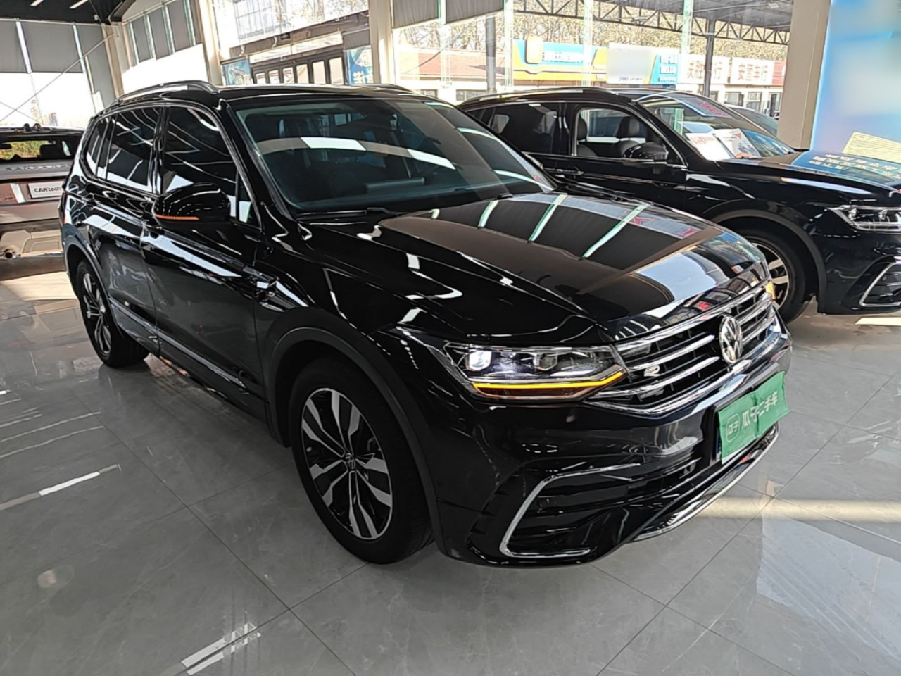 Tiguan L 2022 330TSI AT RWD R-Line photo 3