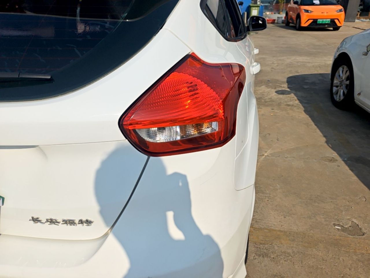 Focus 2017 Hatchback 1.6L AT Comfort photo 2