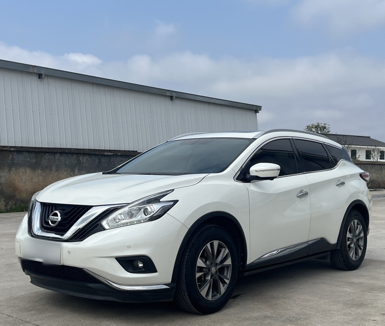 Murano 2019 2.5L XL RWD Connected Luxury China VI