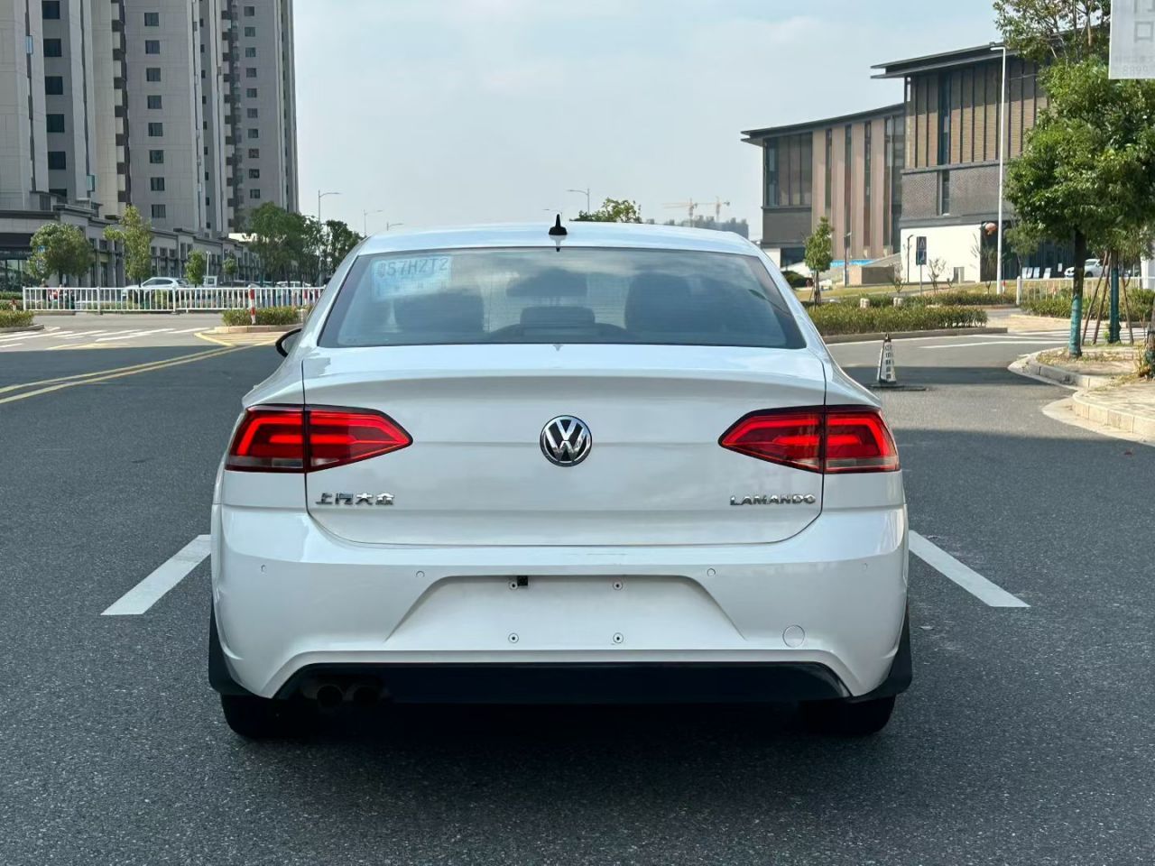 Lamando 2017 230TSI DSG photo 3