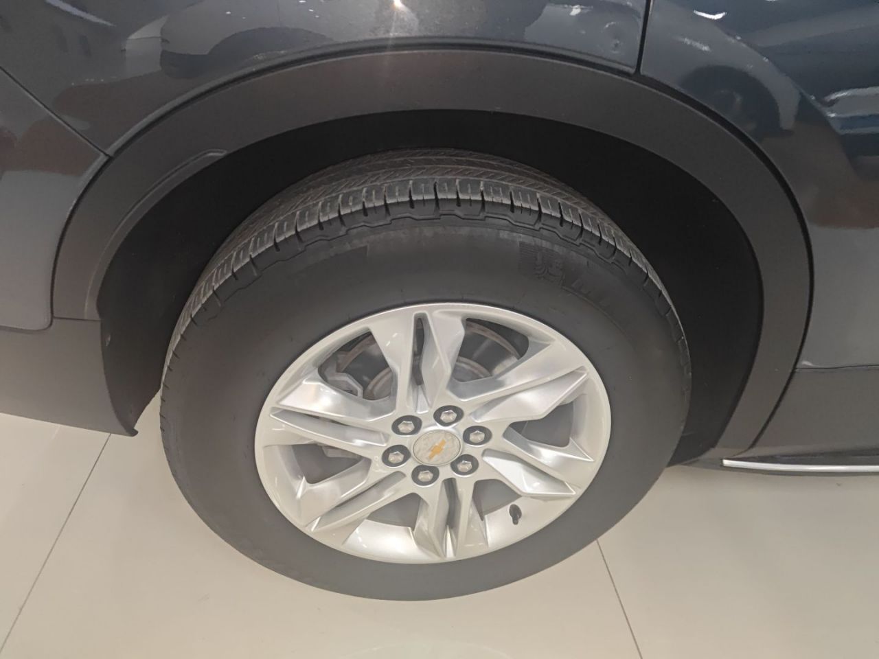 2020 650T 7-Seater photo 3